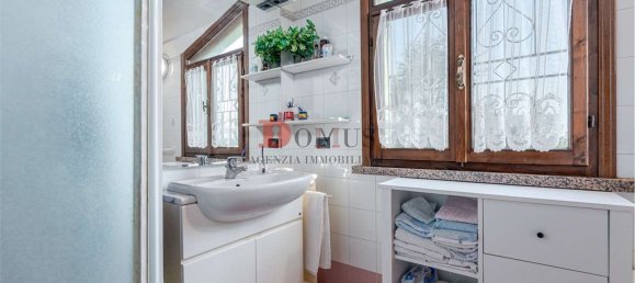 7 rooms Villa in Quistello, Italy No. 73872 21