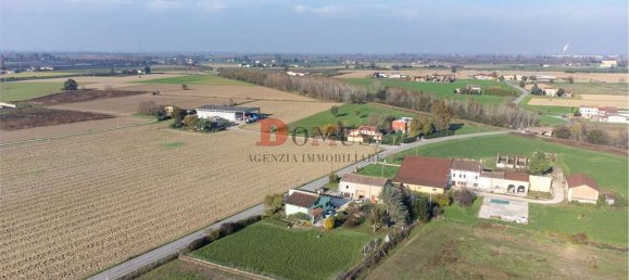 7 rooms Villa in Quistello, Italy No. 73872 33