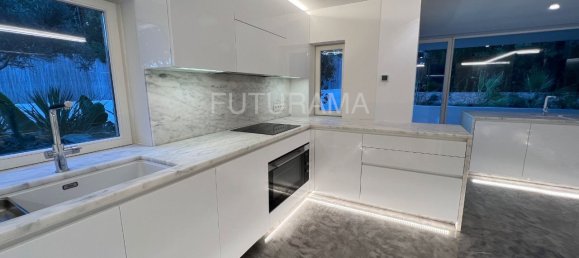 4 bedrooms Castles in Cascais, Portugal No. 93690 13