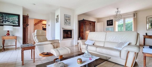 2 bedrooms House in Blere, France No. 54640 10