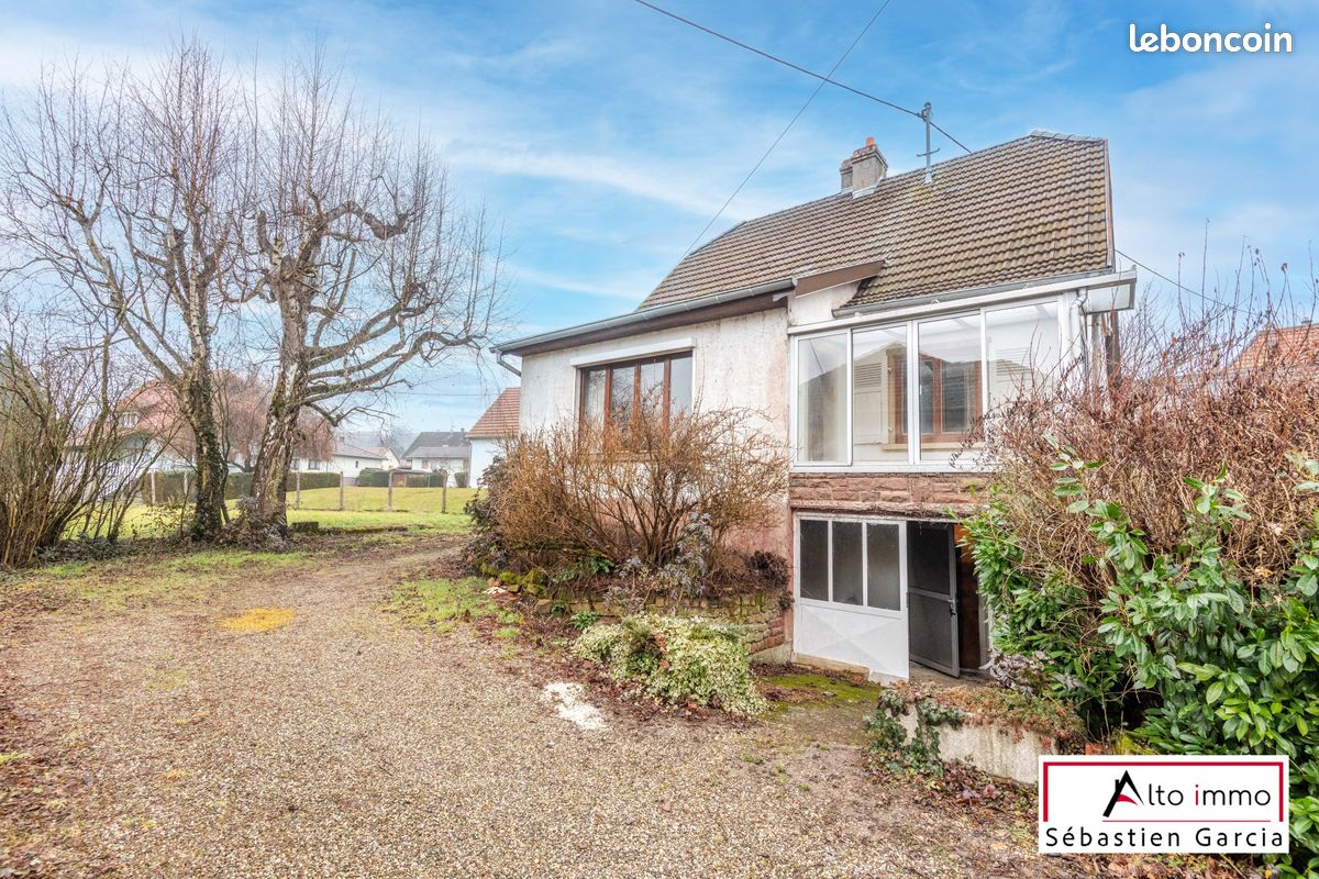 2 bedrooms House in Surbourg, France No. 222472