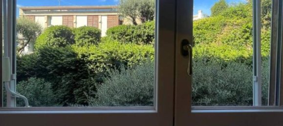 6 rooms Apartment in Genoa, Italy No. 17475 17