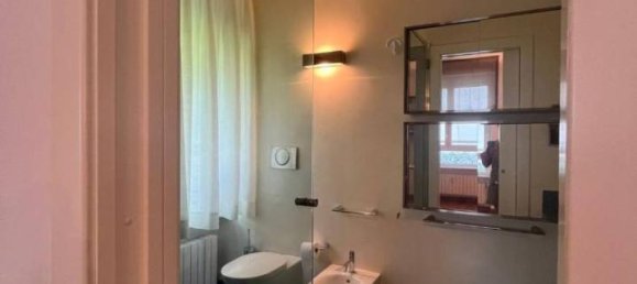 6 rooms Apartment in Genoa, Italy No. 17475 37