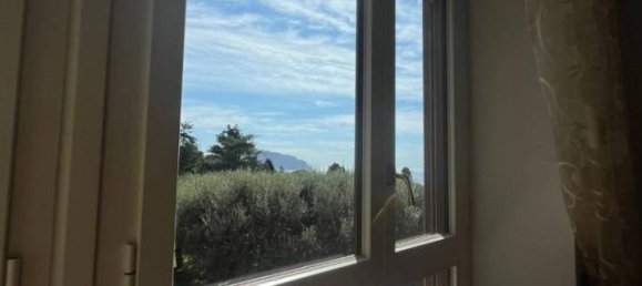 6 rooms Apartment in Genoa, Italy No. 17475 15