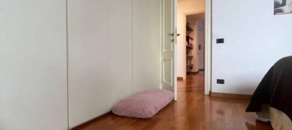 6 rooms Apartment in Genoa, Italy No. 17475 31
