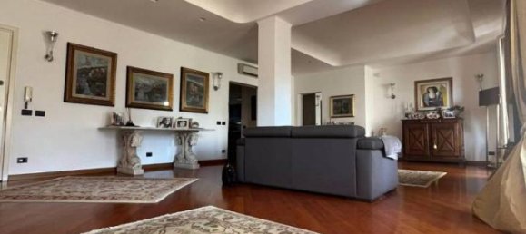 6 rooms Apartment in Genoa, Italy No. 17475 44