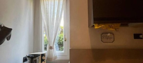 6 rooms Apartment in Genoa, Italy No. 17475 19