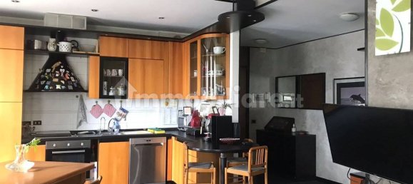 Квартира с 3 спальнями в Монца, Италия № 296757 8