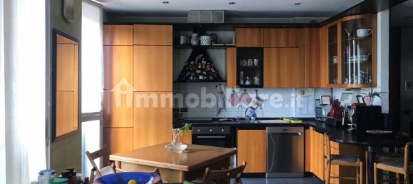 Квартира с 3 спальнями в Монца, Италия № 296757 7