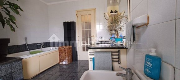 Квартира с 3 спальнями в Монца, Италия № 296757 18