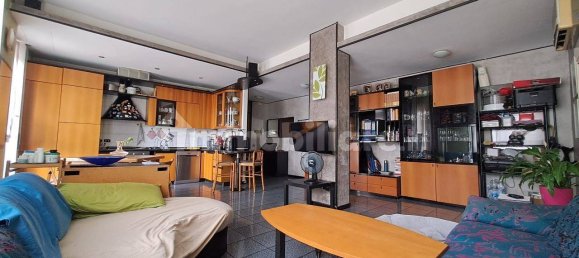 Квартира с 3 спальнями в Монца, Италия № 296757 11