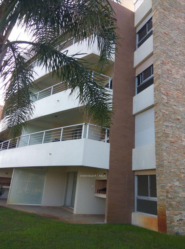 2 bedrooms Apartment in Canelones, Uruguay No. 8310