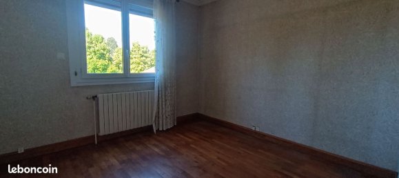 Casa de 3 dormitorios en Laval, France No. 319318 5