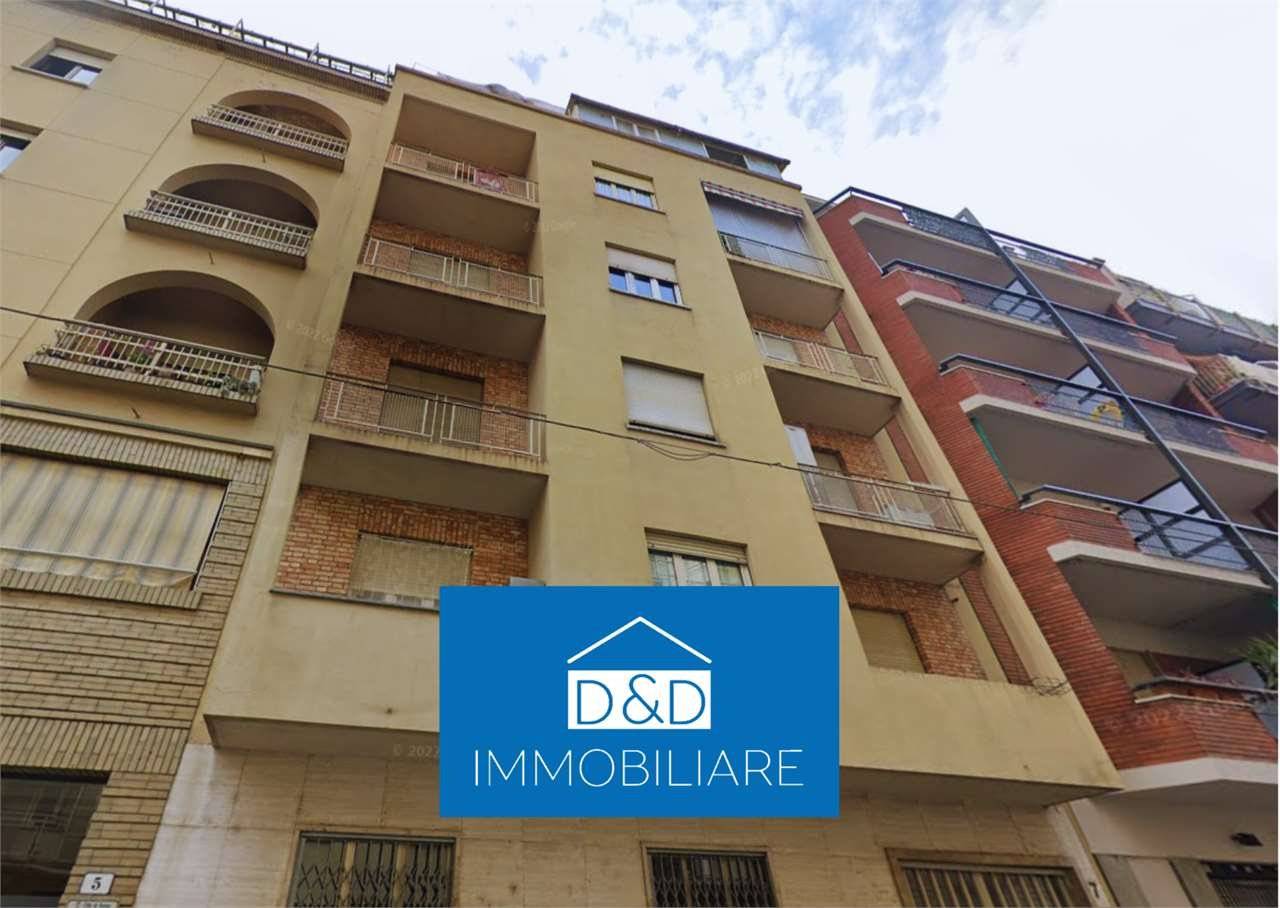 1 bedroom Apartment in Turin, Italy No. 10180