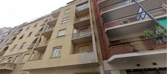 1 bedroom Apartment in Turin, Italy No. 10180 3