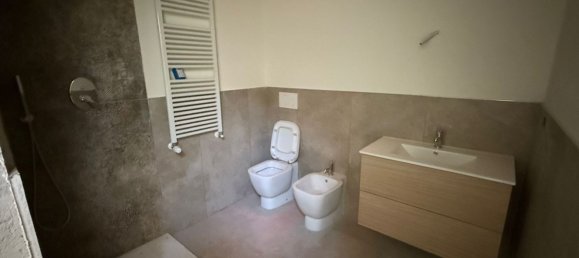 4 rooms Duplex in Florence, Italy No. 181980 37