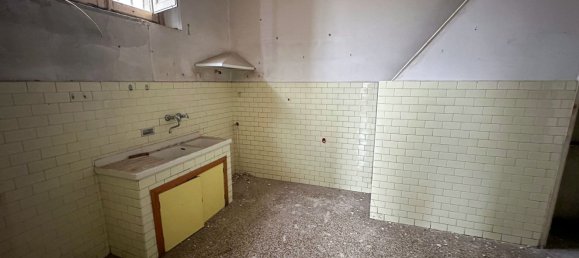 4 rooms Duplex in Florence, Italy No. 181980 17