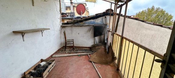 4 rooms Duplex in Florence, Italy No. 181980 12