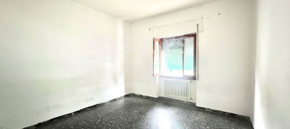 5 rooms Apartment in San Giovanni Valdarno, Italy No. 45315 2