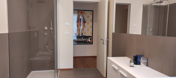 5 bedrooms Apartment in Turin, Italy No. 212628 14