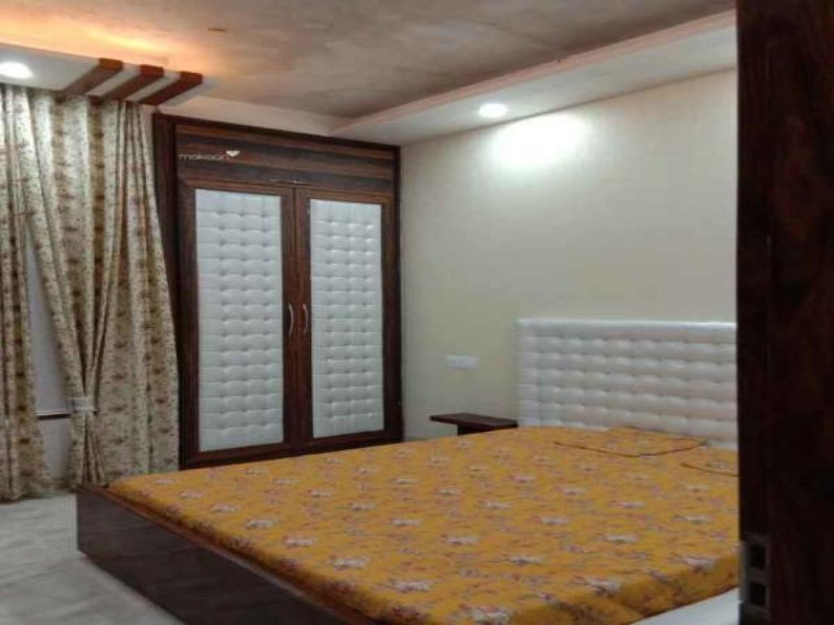 3 bedrooms House in Chandigarh, India No. 9318