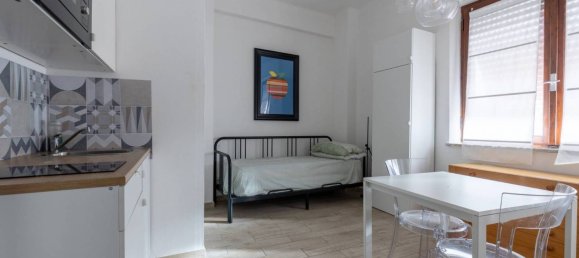 Estudio en Pisa, Italy No. 168742 5