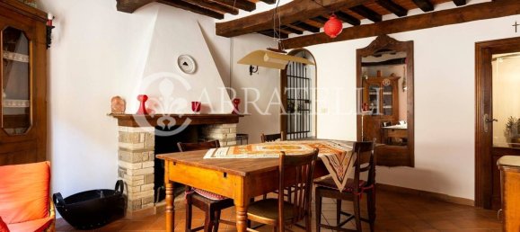 Квартира с 2 спальнями в Монтепульчано, Италия № 52843 3