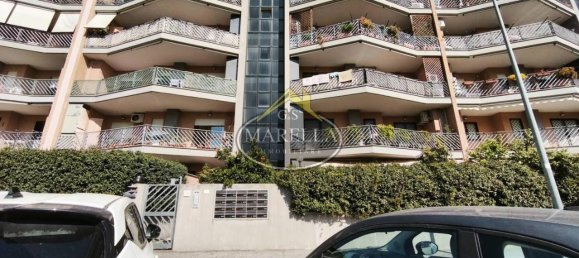 3 rooms Apartment in Rome, Italy No. 136593 4