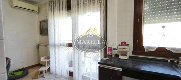 3 rooms Apartment in Rome, Italy No. 136593 13