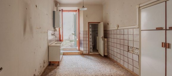 9-salle Maison à Scarperia e San Piero, Italy No. 91005 10