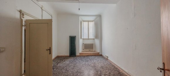 9-salle Maison à Scarperia e San Piero, Italy No. 91005 7