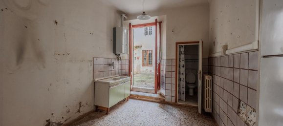 9-salle Maison à Scarperia e San Piero, Italy No. 91005 11