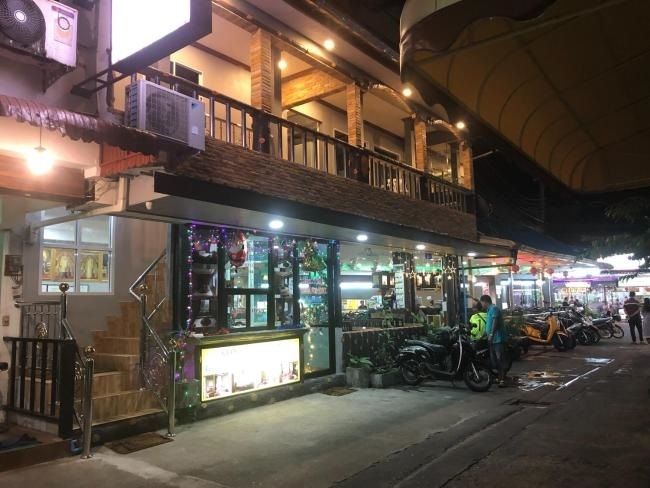 Шопхаус с 9 спальнями в Кату, Таиланд № 75417