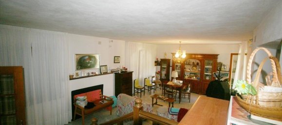 4 bedrooms House in Asciano, Italy No. 131764 24