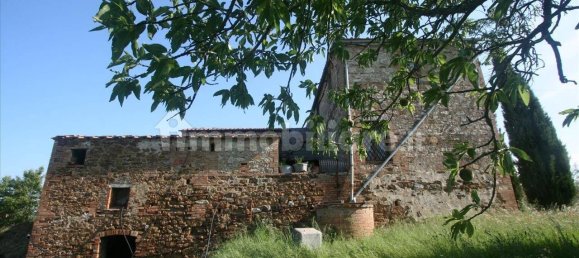 4 bedrooms House in Asciano, Italy No. 131764 32