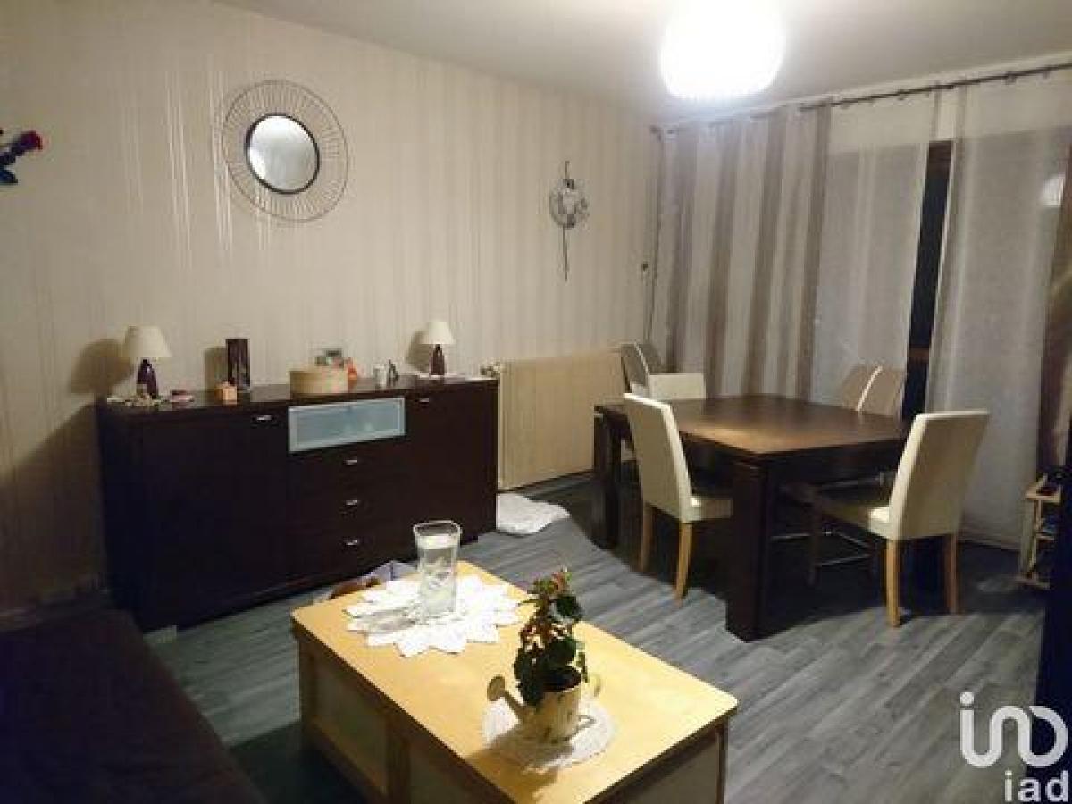 2 bedrooms Condo in Beauvais, France No. 14032