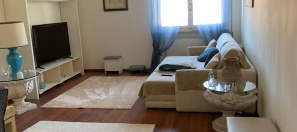 4 rooms Apartment in Carrara, Italy No. 27307 9