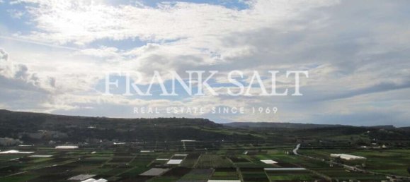 Apartamento de 3 dormitorios en Manikata, Malta No. 10704 8