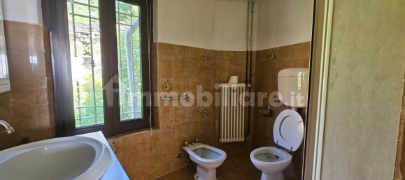 2 bedrooms House in Varsi, Italy No. 260851 25