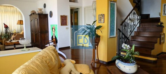 3 bedrooms Villa in Albissola Marina, Italy No. 320755 3