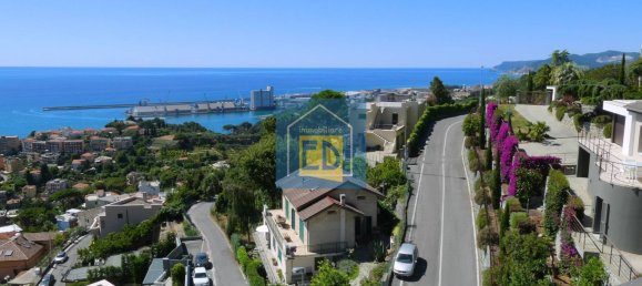 3 bedrooms Villa in Albissola Marina, Italy No. 320755 21