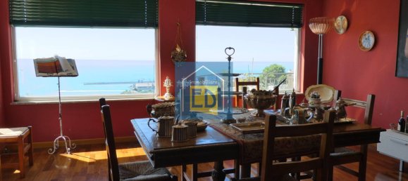 3 bedrooms Villa in Albissola Marina, Italy No. 320755 5