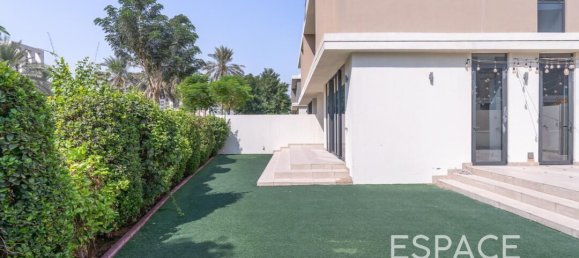 3 chambres Villa à Dubai Hills Estate, UAE No. 108548 19