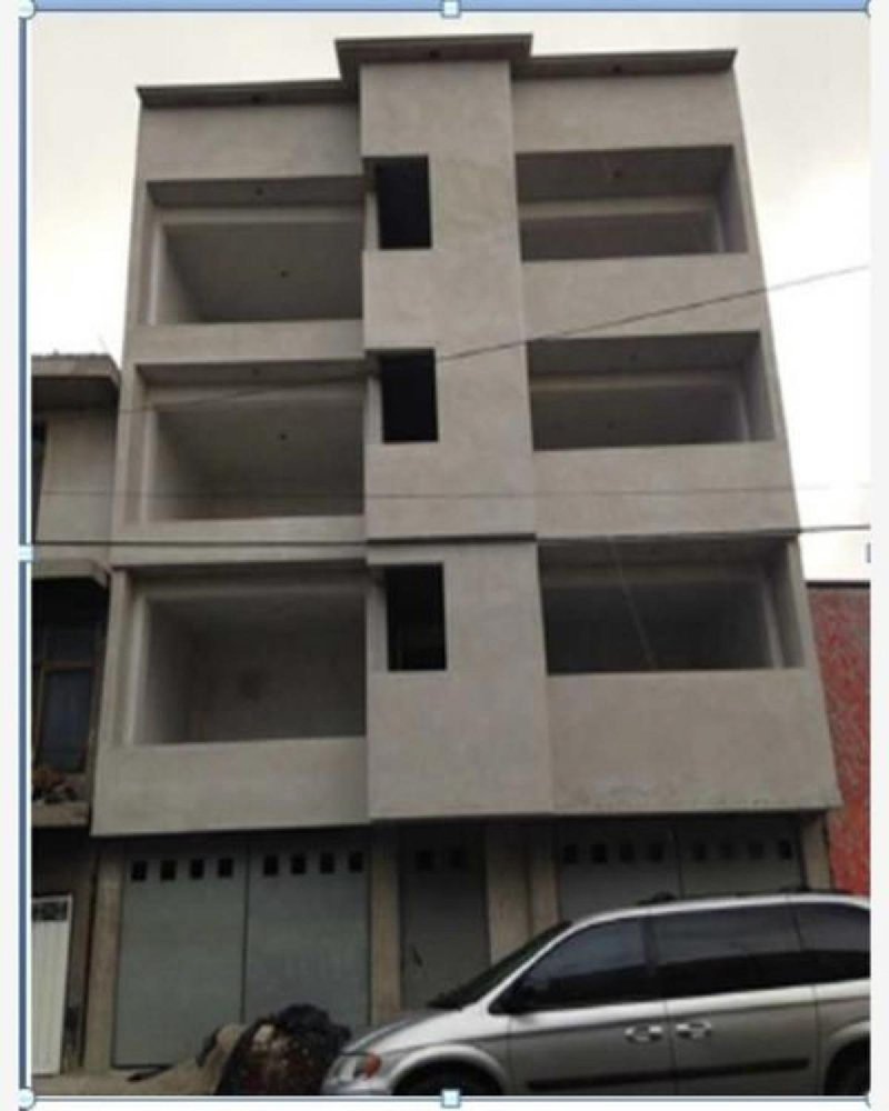 Edificio en Ciudad Nezahualcóyotl, Mexico No. 201341