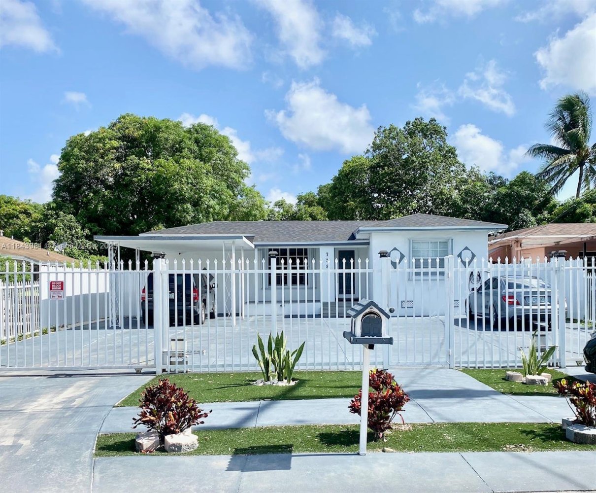 3 غرف نوم فيلا في Miami, USA رقم 614748