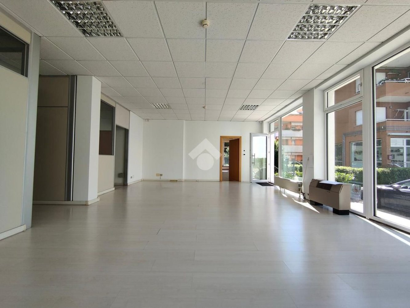 Gewerbliche Immobilie in Trento, Italy 210m², Nr. 288630