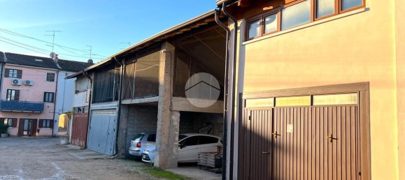 2 rooms House in Verona, Italy No. 178661 11