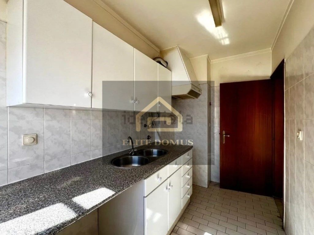 1 غرف نوم شقة في Loures, Portugal رقم 148993