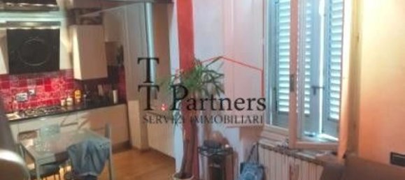 4 rooms Duplex in Florence, Italy No. 192246 2