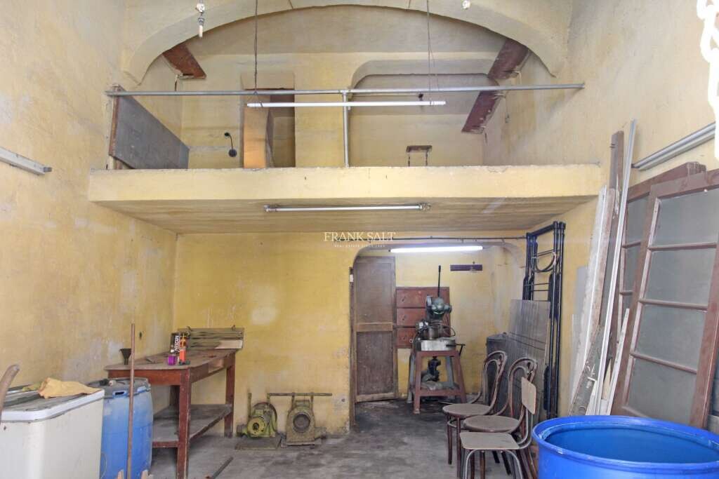 55m² Shop in Valletta, Malta No. 13047